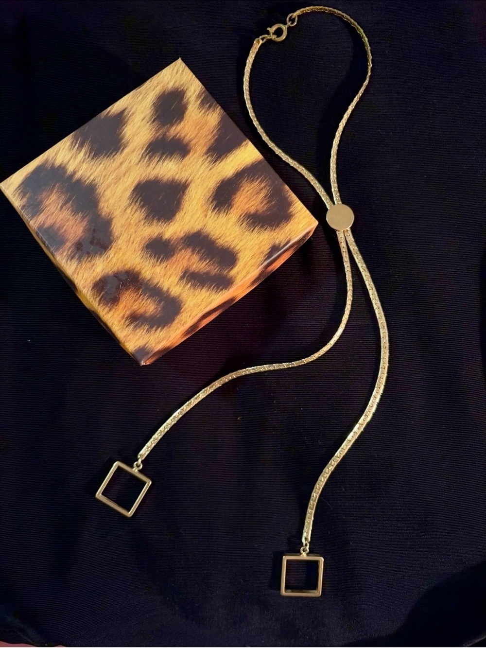 New Adjustable Amazing Lariat Necklace with Square Charms